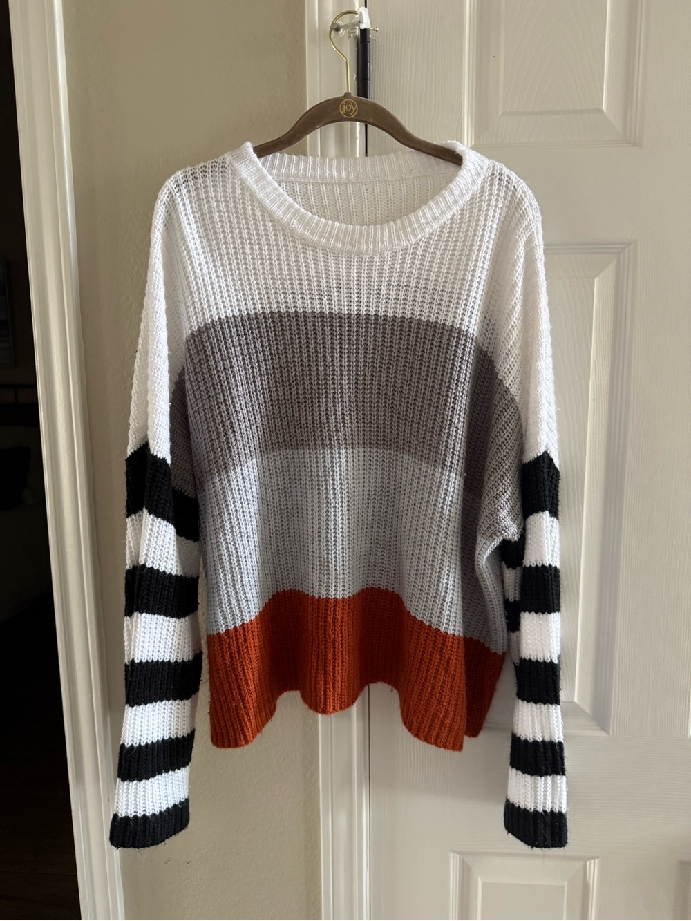 Cozy Striped Colorblock Women's Sweater - White, Gray & Rust